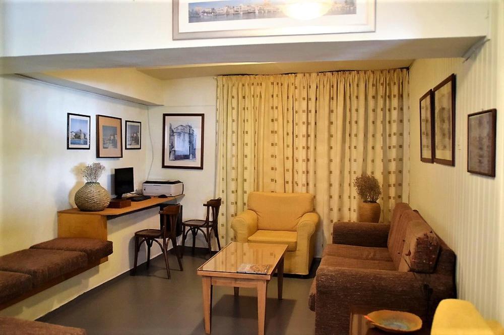 Attica Hotel Ephie Vathi  ภายนอก รูปภาพ