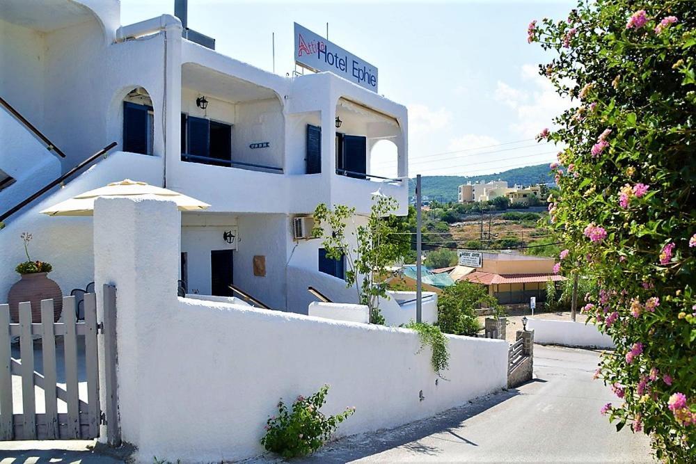 Attica Hotel Ephie Vathi  ภายนอก รูปภาพ