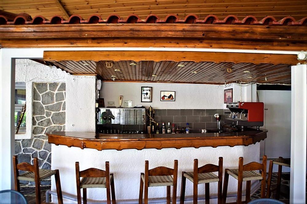 Attica Hotel Ephie Vathi  ภายนอก รูปภาพ